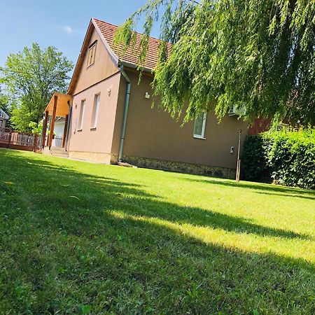 Vadszolo Apartman Balatonmariafurdo Exterior photo