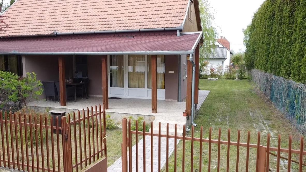 Vadszolo Apartman Balatonmariafurdo Exterior photo
